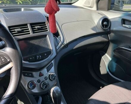 Серый Шевроле Авео, объемом двигателя 1.4 л и пробегом 196 тыс. км за 6000 $, фото 6 на Automoto.ua