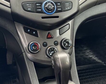 Сірий Шевроле Авео, об'ємом двигуна 1.4 л та пробігом 163 тис. км за 7500 $, фото 13 на Automoto.ua