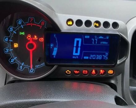 Сірий Шевроле Авео, об'ємом двигуна 1.4 л та пробігом 203 тис. км за 4500 $, фото 2 на Automoto.ua