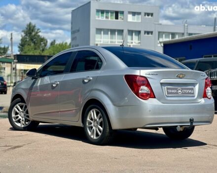 Сірий Шевроле Авео, об'ємом двигуна 1.4 л та пробігом 138 тис. км за 6500 $, фото 2 на Automoto.ua
