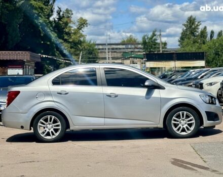 Сірий Шевроле Авео, об'ємом двигуна 1.4 л та пробігом 138 тис. км за 6500 $, фото 5 на Automoto.ua