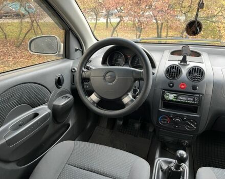 Серый Шевроле Авео, объемом двигателя 1.5 л и пробегом 143 тыс. км за 2990 $, фото 5 на Automoto.ua