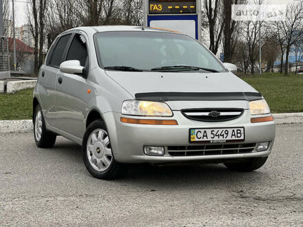 Шевроле Авео 2004 у Києві на Automoto.ua Сірий Шевроле Авео, об'ємом двигуна 0 л та пробігом 198 тис. км за 3700 $, фото 1 на Automoto.ua