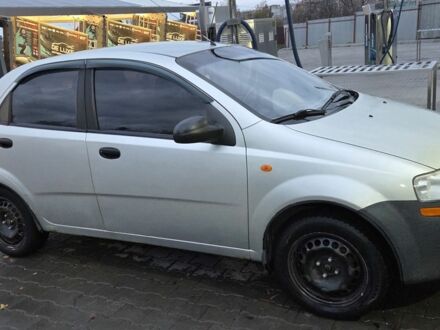 Серый Шевроле Авео, объемом двигателя 1.5 л и пробегом 260 тыс. км за 2200 $, фото 1 на Automoto.ua