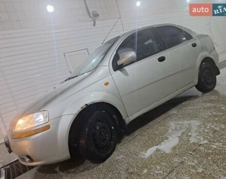 Сірий Шевроле Авео, об'ємом двигуна 1.5 л та пробігом 347 тис. км за 1900 $, фото 1 на Automoto.ua