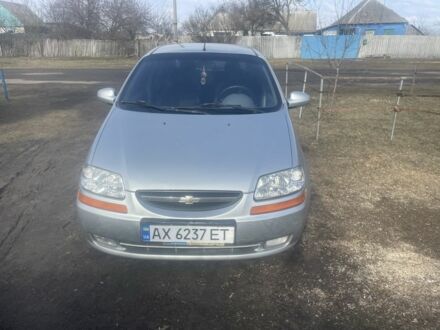 Серый Шевроле Авео, объемом двигателя 1.5 л и пробегом 220 тыс. км за 2500 $, фото 1 на Automoto.ua