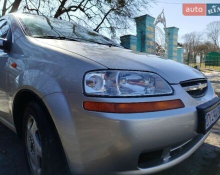 Серый Шевроле Авео, объемом двигателя 1.5 л и пробегом 214 тыс. км за 3000 $, фото 1 на Automoto.ua