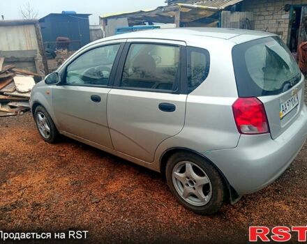 Серый Шевроле Авео, объемом двигателя 1.5 л и пробегом 300 тыс. км за 1200 $, фото 1 на Automoto.ua