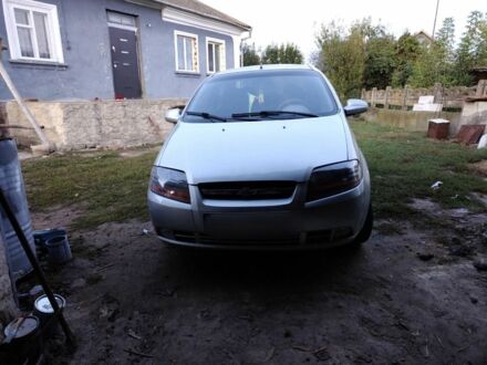 Сірий Шевроле Авео, об'ємом двигуна 0 л та пробігом 250 тис. км за 2300 $, фото 1 на Automoto.ua