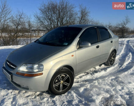 Серый Шевроле Авео, объемом двигателя 1.5 л и пробегом 360 тыс. км за 3700 $, фото 1 на Automoto.ua