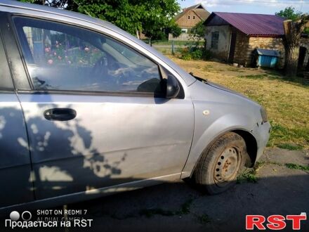 Серый Шевроле Авео, объемом двигателя 1.5 л и пробегом 300 тыс. км за 1300 $, фото 1 на Automoto.ua