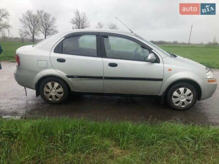 Серый Шевроле Авео, объемом двигателя 1.5 л и пробегом 105 тыс. км за 3150 $, фото 1 на Automoto.ua