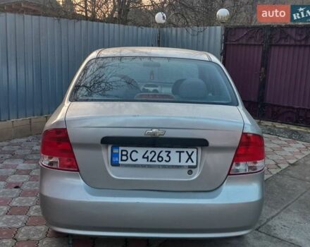 Серый Шевроле Авео, объемом двигателя 1.5 л и пробегом 250 тыс. км за 1500 $, фото 1 на Automoto.ua