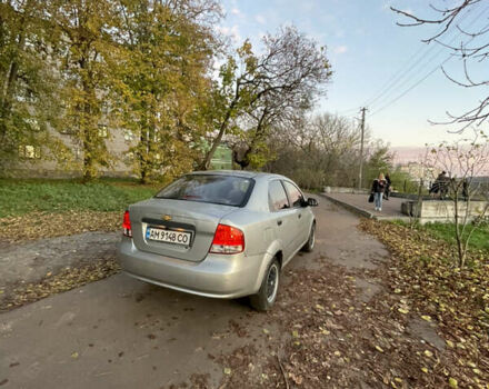 Серый Шевроле Авео, объемом двигателя 1.5 л и пробегом 385 тыс. км за 2200 $, фото 1 на Automoto.ua