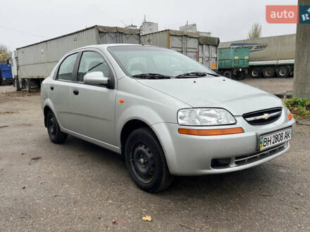 Сірий Шевроле Авео, об'ємом двигуна 1.5 л та пробігом 150 тис. км за 3500 $, фото 1 на Automoto.ua