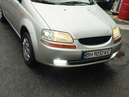 Серый Шевроле Авео, объемом двигателя 1.5 л и пробегом 137 тыс. км за 3500 $, фото 1 на Automoto.ua