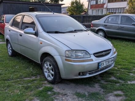 Шевроле Авео 2005 у Шепетовке на Automoto.ua Сірий Шевроле Авео, об'ємом двигуна 1.5 л та пробігом 270 тис. км за 1900 $, фото 1 на Automoto.ua