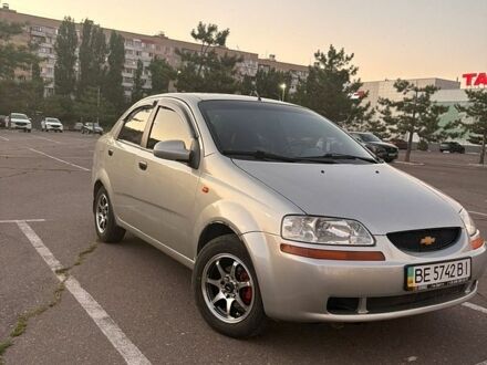 Сірий Шевроле Авео, об'ємом двигуна 1.5 л та пробігом 198 тис. км за 3000 $, фото 1 на Automoto.ua