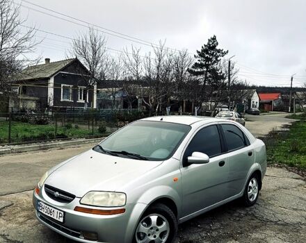 Серый Шевроле Авео, объемом двигателя 1.5 л и пробегом 255 тыс. км за 3000 $, фото 1 на Automoto.ua