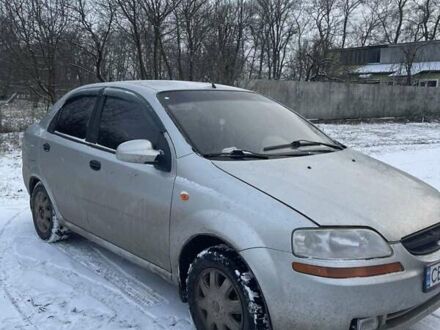 Серый Шевроле Авео, объемом двигателя 1.5 л и пробегом 149 тыс. км за 2600 $, фото 1 на Automoto.ua
