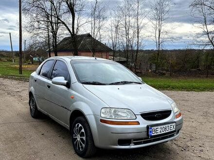 Сірий Шевроле Авео, об'ємом двигуна 1.5 л та пробігом 200 тис. км за 2700 $, фото 1 на Automoto.ua