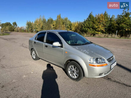 Серый Шевроле Авео, объемом двигателя 1.5 л и пробегом 230 тыс. км за 2200 $, фото 1 на Automoto.ua