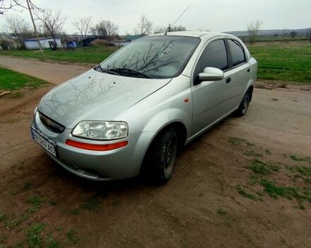 Серый Шевроле Авео, объемом двигателя 1.5 л и пробегом 65 тыс. км за 1700 $, фото 1 на Automoto.ua