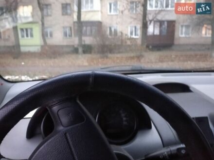 Сірий Шевроле Авео, об'ємом двигуна 1.5 л та пробігом 200 тис. км за 2800 $, фото 1 на Automoto.ua