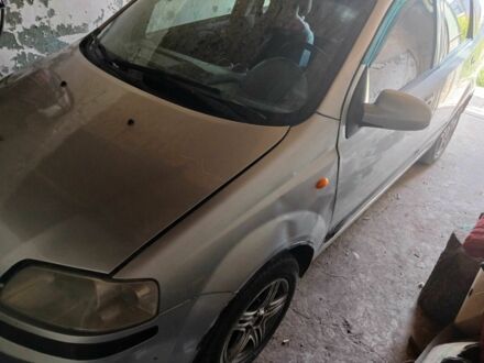 Сірий Шевроле Авео, об'ємом двигуна 1.5 л та пробігом 307 тис. км за 2000 $, фото 1 на Automoto.ua