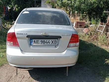 Шевроле Авео 2005 у Новомосковске на Automoto.ua Сірий Шевроле Авео, об'ємом двигуна 1.5 л та пробігом 213 тис. км за 3000 $, фото 1 на Automoto.ua