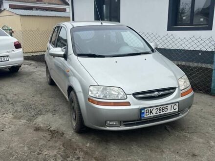 Серый Шевроле Авео, объемом двигателя 1.5 л и пробегом 188 тыс. км за 3200 $, фото 1 на Automoto.ua