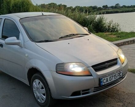 Серый Шевроле Авео, объемом двигателя 1.5 л и пробегом 300 тыс. км за 1655 $, фото 1 на Automoto.ua