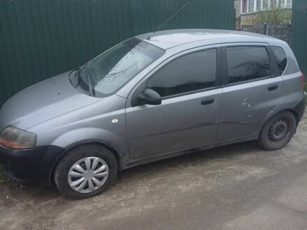 Серый Шевроле Авео, объемом двигателя 1.5 л и пробегом 477 тыс. км за 1700 $, фото 1 на Automoto.ua