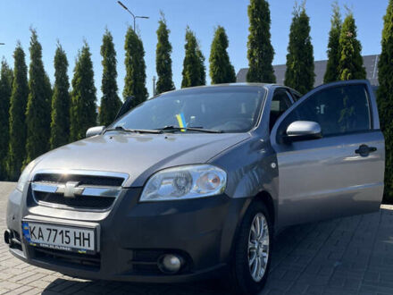 Сірий Шевроле Авео, об'ємом двигуна 1.5 л та пробігом 249 тис. км за 2700 $, фото 1 на Automoto.ua