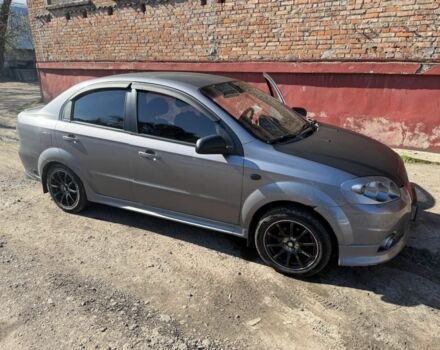 Серый Шевроле Авео, объемом двигателя 1.5 л и пробегом 262 тыс. км за 2800 $, фото 1 на Automoto.ua