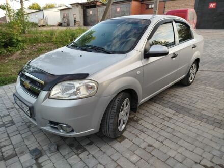 Серый Шевроле Авео, объемом двигателя 1.5 л и пробегом 265 тыс. км за 3500 $, фото 1 на Automoto.ua