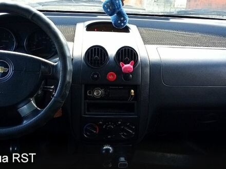 Шевроле Авео 2006 у Южноукраинске на Automoto.ua Сірий Шевроле Авео, об'ємом двигуна 1.5 л та пробігом 0 тис. км за 1400 $, фото 1 на Automoto.ua