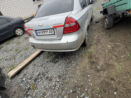 Серый Шевроле Авео, объемом двигателя 1.5 л и пробегом 250 тыс. км за 1600 $, фото 1 на Automoto.ua