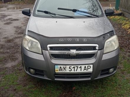 Сірий Шевроле Авео, об'ємом двигуна 1.5 л та пробігом 185 тис. км за 3300 $, фото 1 на Automoto.ua