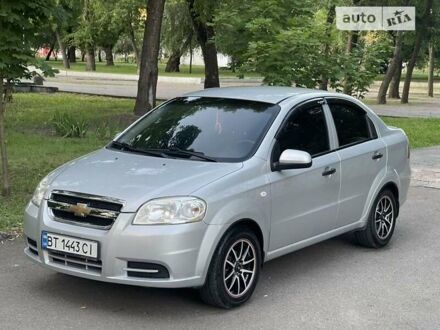 Сірий Шевроле Авео, об'ємом двигуна 1.5 л та пробігом 160 тис. км за 4900 $, фото 1 на Automoto.ua