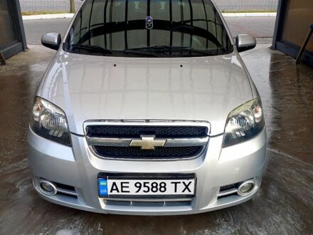 Серый Шевроле Авео, объемом двигателя 1.5 л и пробегом 228 тыс. км за 3400 $, фото 1 на Automoto.ua