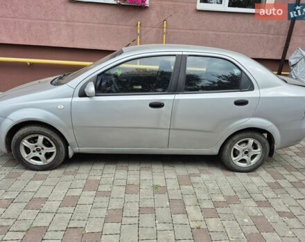 Серый Шевроле Авео, объемом двигателя 1.6 л и пробегом 220 тыс. км за 2800 $, фото 1 на Automoto.ua