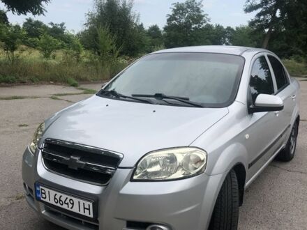Серый Шевроле Авео, объемом двигателя 1.5 л и пробегом 204 тыс. км за 3500 $, фото 1 на Automoto.ua