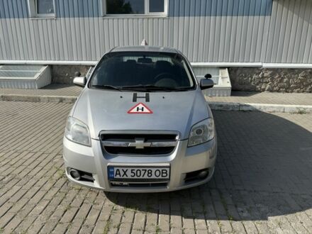 Серый Шевроле Авео, объемом двигателя 1.5 л и пробегом 290 тыс. км за 2700 $, фото 1 на Automoto.ua