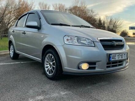 Серый Шевроле Авео, объемом двигателя 1.5 л и пробегом 182 тыс. км за 4499 $, фото 1 на Automoto.ua