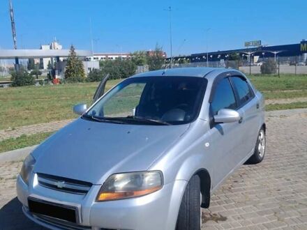 Серый Шевроле Авео, объемом двигателя 1.5 л и пробегом 327 тыс. км за 3199 $, фото 1 на Automoto.ua
