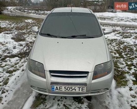 Серый Шевроле Авео, объемом двигателя 1.5 л и пробегом 498 тыс. км за 3000 $, фото 1 на Automoto.ua