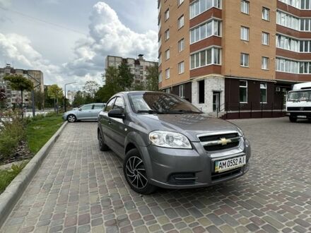 Сірий Шевроле Авео, об'ємом двигуна 1.5 л та пробігом 29 тис. км за 4900 $, фото 1 на Automoto.ua