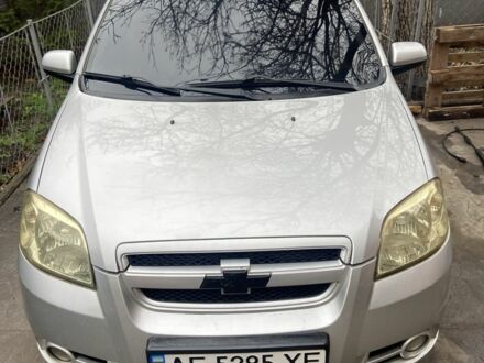Серый Шевроле Авео, объемом двигателя 1.6 л и пробегом 150 тыс. км за 4999 $, фото 1 на Automoto.ua