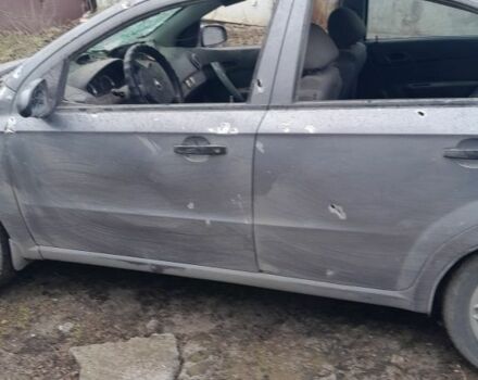 Серый Шевроле Авео, объемом двигателя 1.5 л и пробегом 210 тыс. км за 1140 $, фото 1 на Automoto.ua